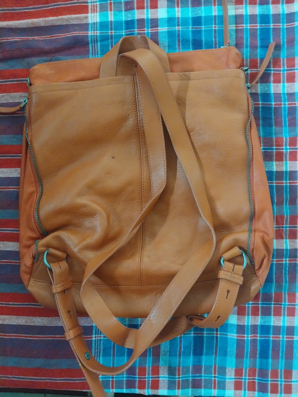 Mandarina Duck Leather Backpack - Picture 2 of 3